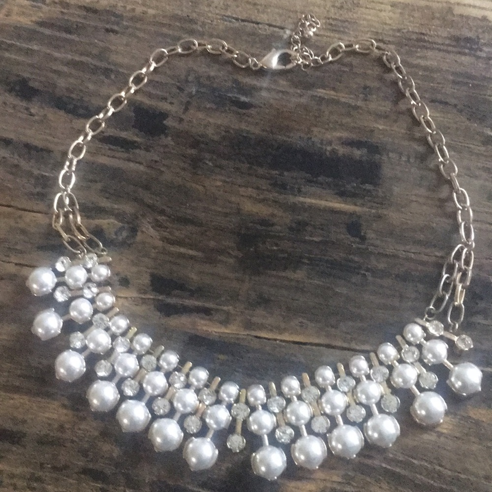 Pearl and gold necklace